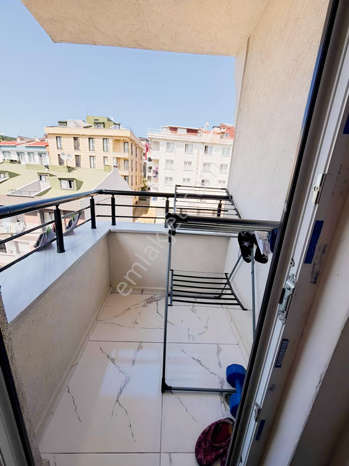 Act Gruptan Altınşehirde Caddeye Yakın İskanlı Lüks Dubleks — fotoğraf 2