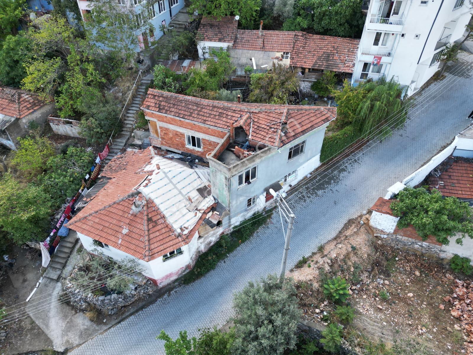 Blue Yatırımdan Tek Fiyat 2 Ayrı Müstakil Ev Yatırımlık !!! — fotoğraf 4