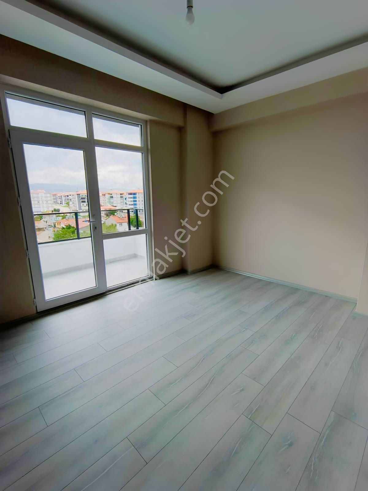 Cengizler'den Satılık 2+1 Arakat Daire — fotoğraf 6