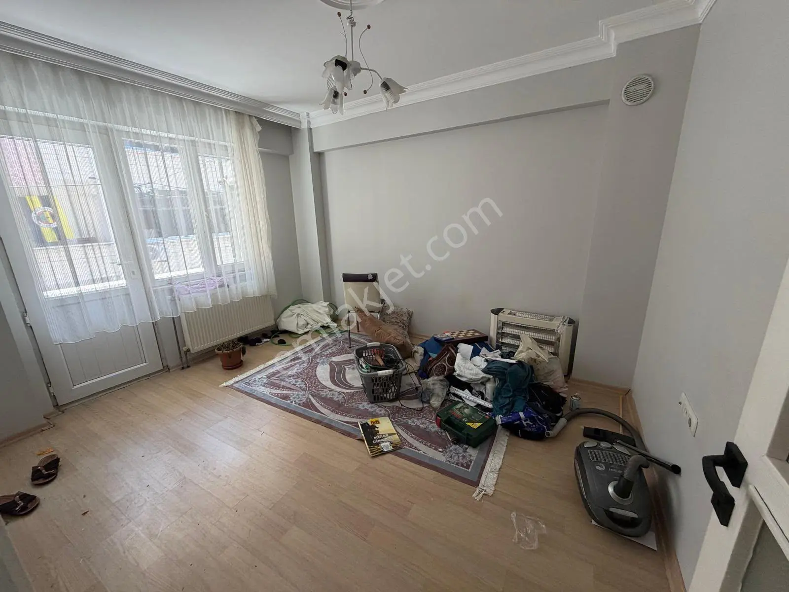Türkiye Emlak Fatih Mah 3+1 Kredili 2.kat 120m2 E. Banyolu Daire