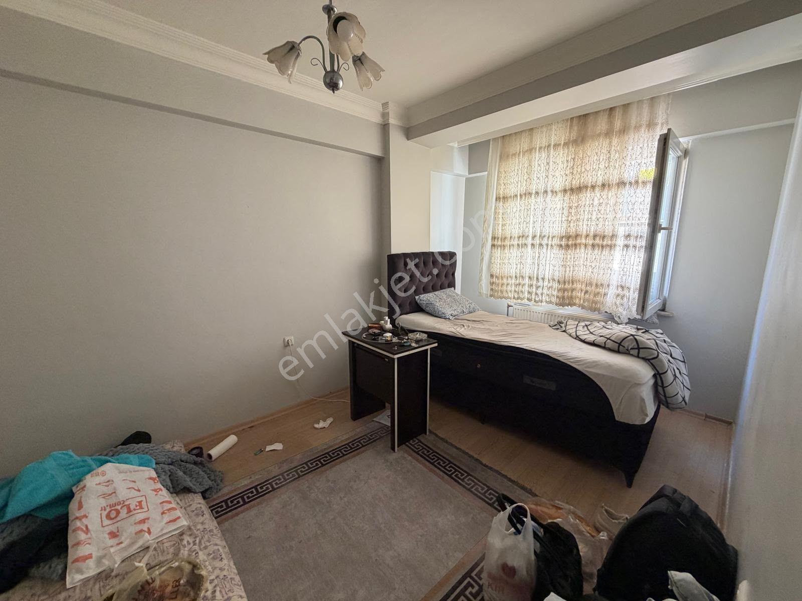 Türkiye Emlak Fatih Mah 3+1 Kredili 2.kat 120m2 E. Banyolu Daire — fotoğraf 8