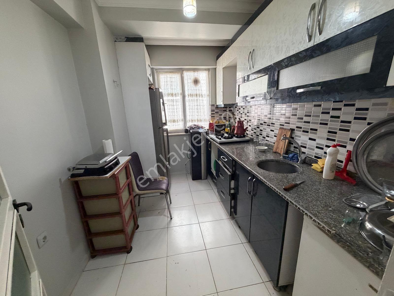 Türkiye Emlak Fatih Mah 3+1 Kredili 2.kat 120m2 E. Banyolu Daire — fotoğraf 13