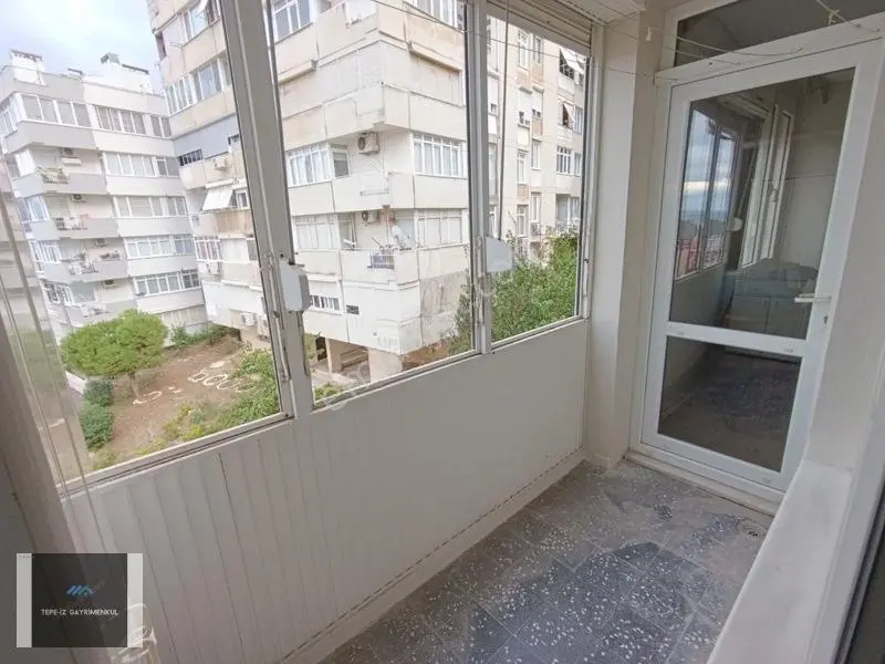 İzmir Demokrasi Üniversitesi Yakını Deniz Manzaralı Daire.. — fotoğraf 3