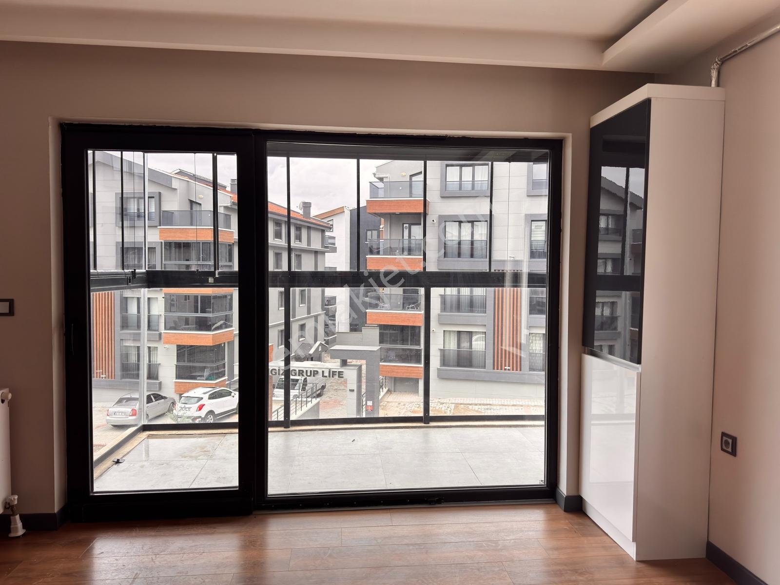 İncek Mahallesinde Bulvarın Dibinde Satılık 2+1 Teraslı Daire — fotoğraf 12