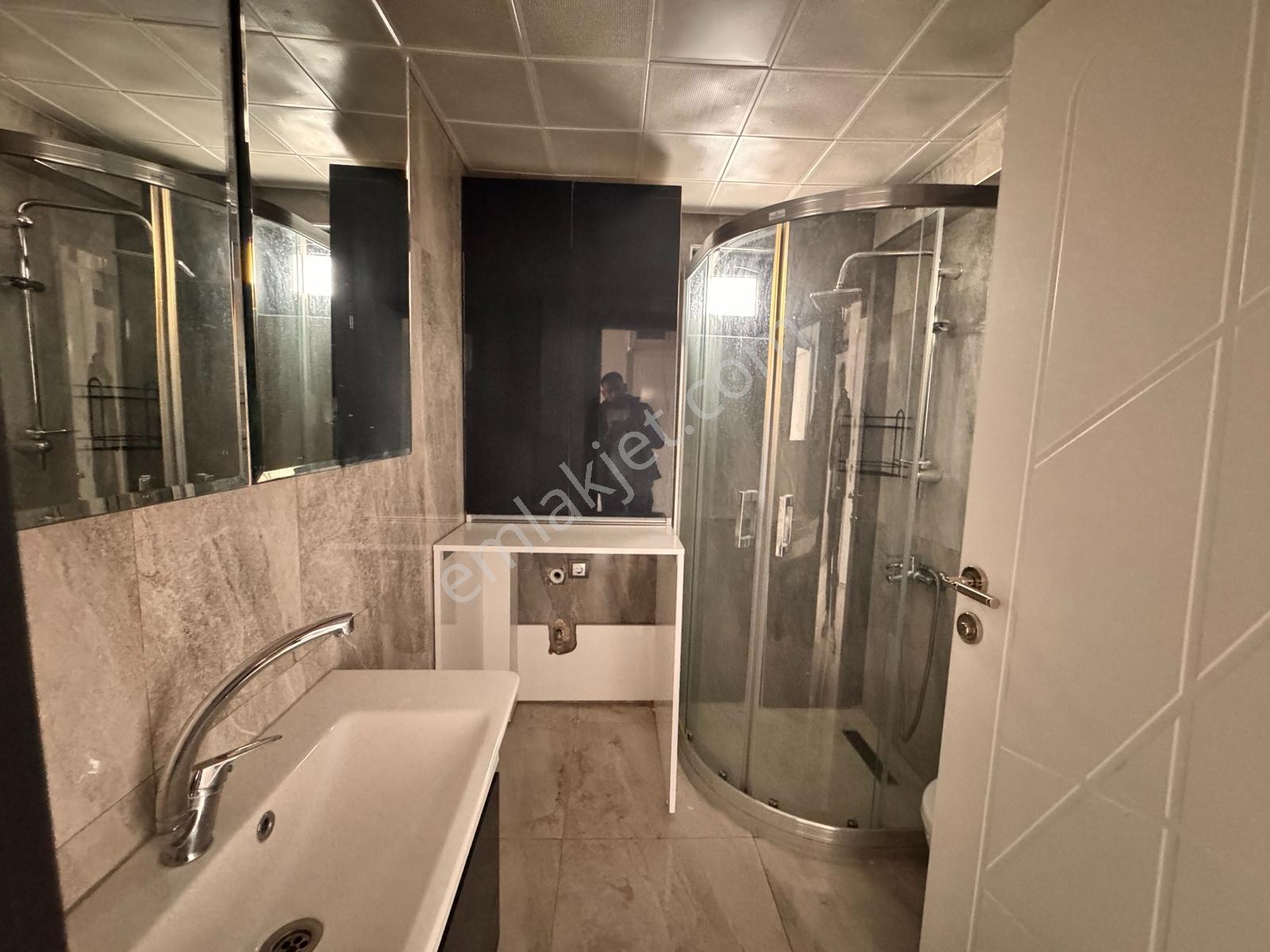 İncek Mahallesinde Bulvarın Dibinde Satılık 2+1 Teraslı Daire — fotoğraf 18