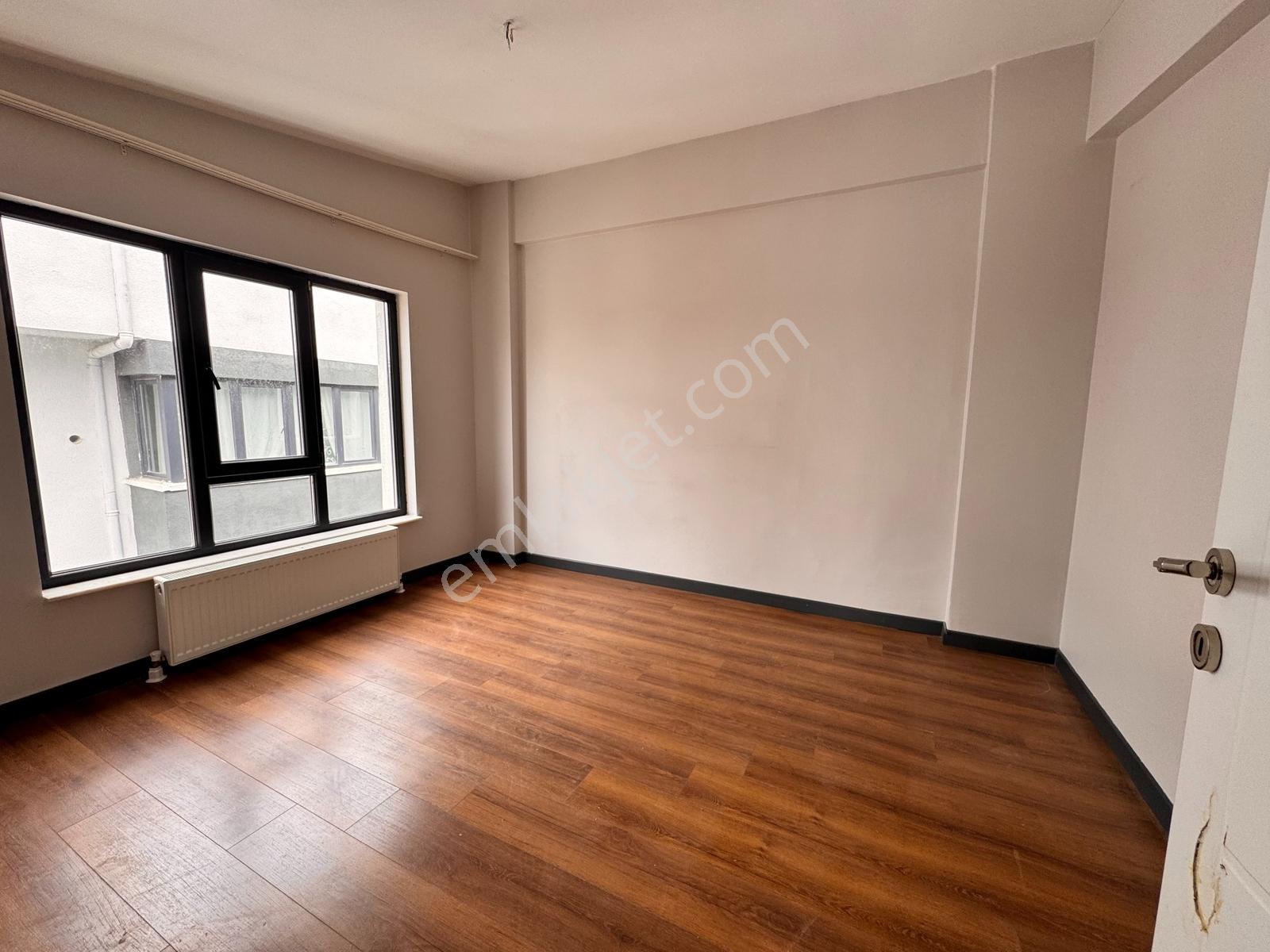 İncek Mahallesinde Bulvarın Dibinde Satılık 2+1 Teraslı Daire — fotoğraf 26