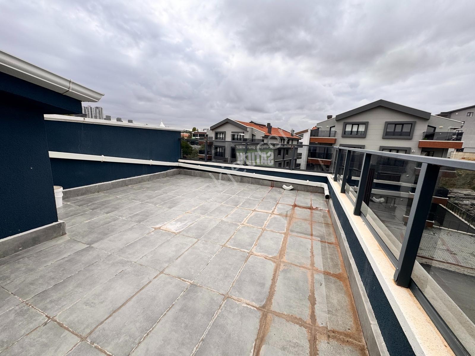 İncek Mahallesinde Bulvarın Dibinde Satılık 2+1 Teraslı Daire — fotoğraf 30