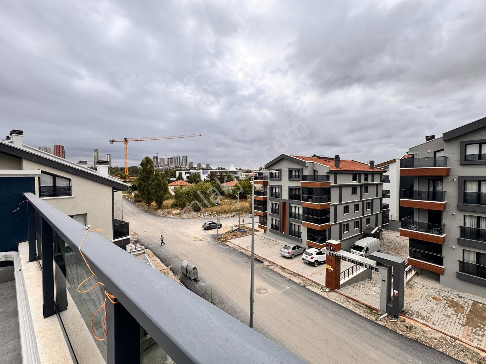 İncek Mahallesinde Bulvarın Dibinde Satılık 2+1 Teraslı Daire — fotoğraf 33