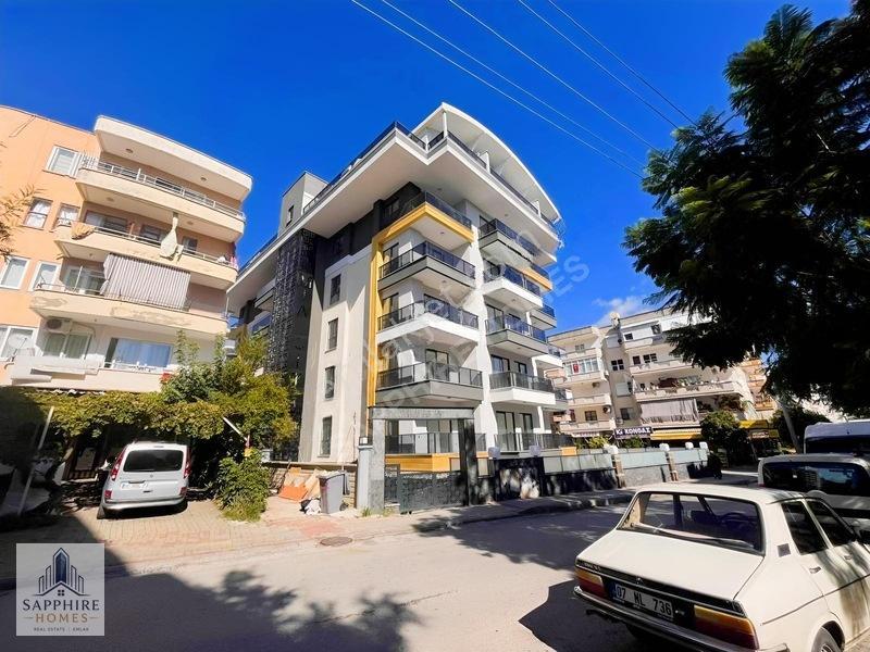 Alanya Merkez'de Tek Bloklu Site İçinde 2+1 Sıfır Daire — fotoğraf 2