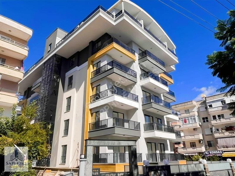 Alanya Merkez'de Tek Bloklu Site İçinde 2+1 Sıfır Daire — fotoğraf 3