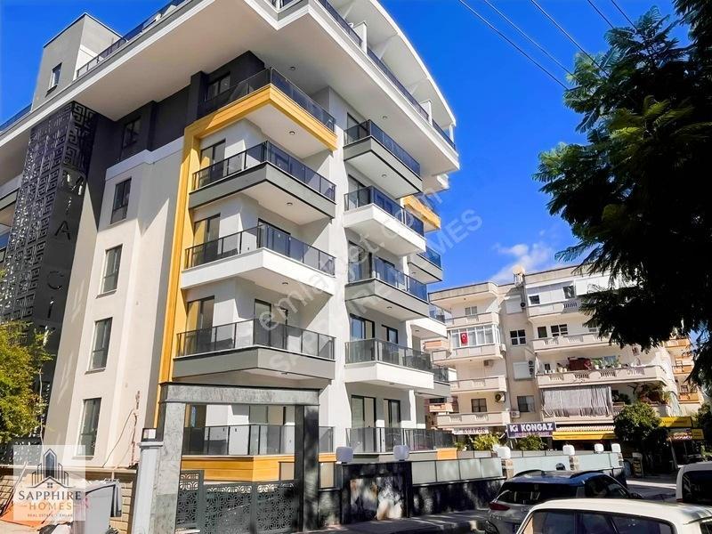 Alanya Merkez'de Tek Bloklu Site İçinde 2+1 Sıfır Daire — fotoğraf 4