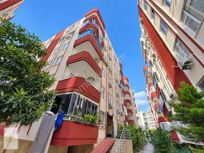 Alanya Mahmutlar Reyhan Sitesinde Satılık 2+1 Daire