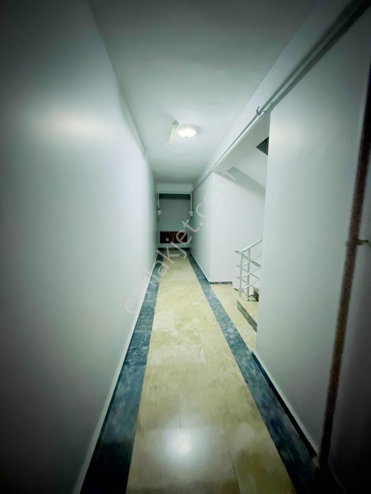 Meramlı-dan Ketenli Sitesi Satılık 3+1 Daire — fotoğraf 2