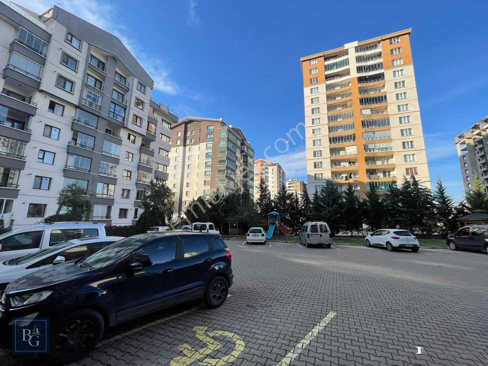Kupon! Sultan Fatih Cad. Dibi Ara Katta Sitede Yapılı 150m² 3+1! — fotoğraf 5