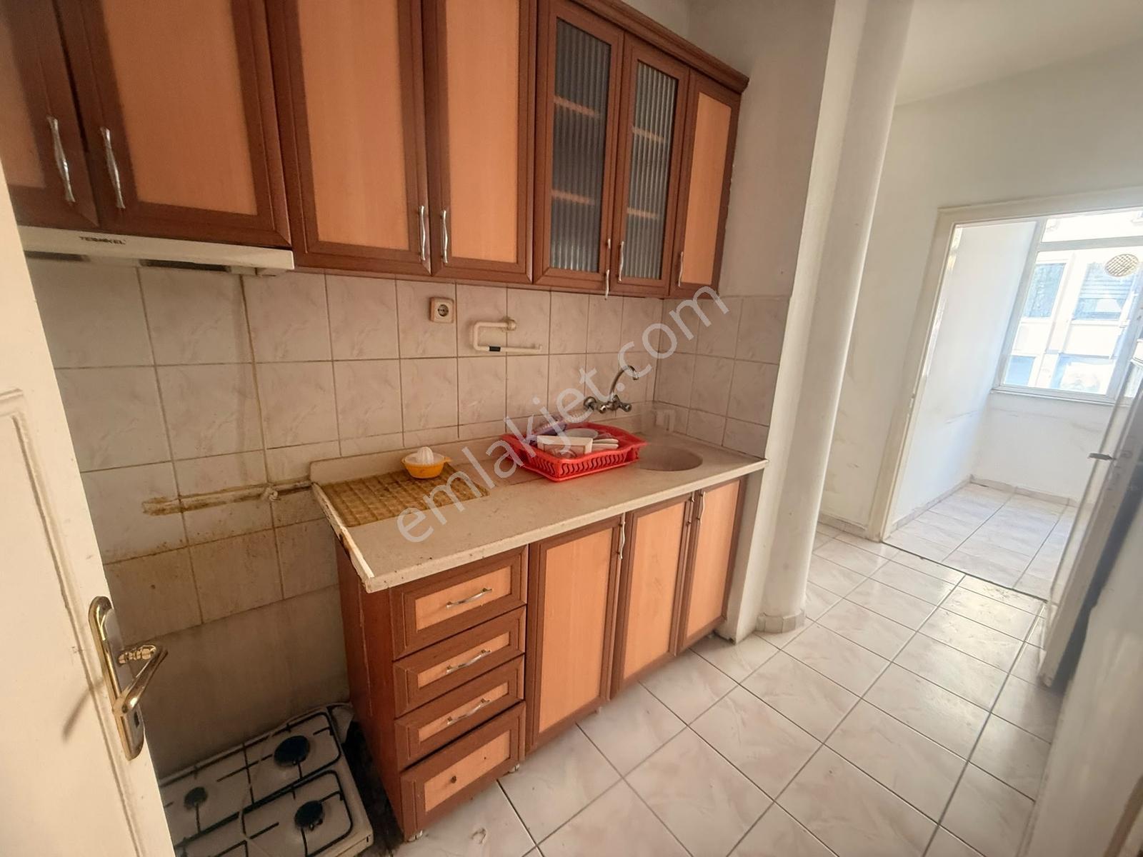 Tunalı Hilmi Caddesinde Ön Cephe 2+1 Oto Parklı Giriş Kat — fotoğraf 2