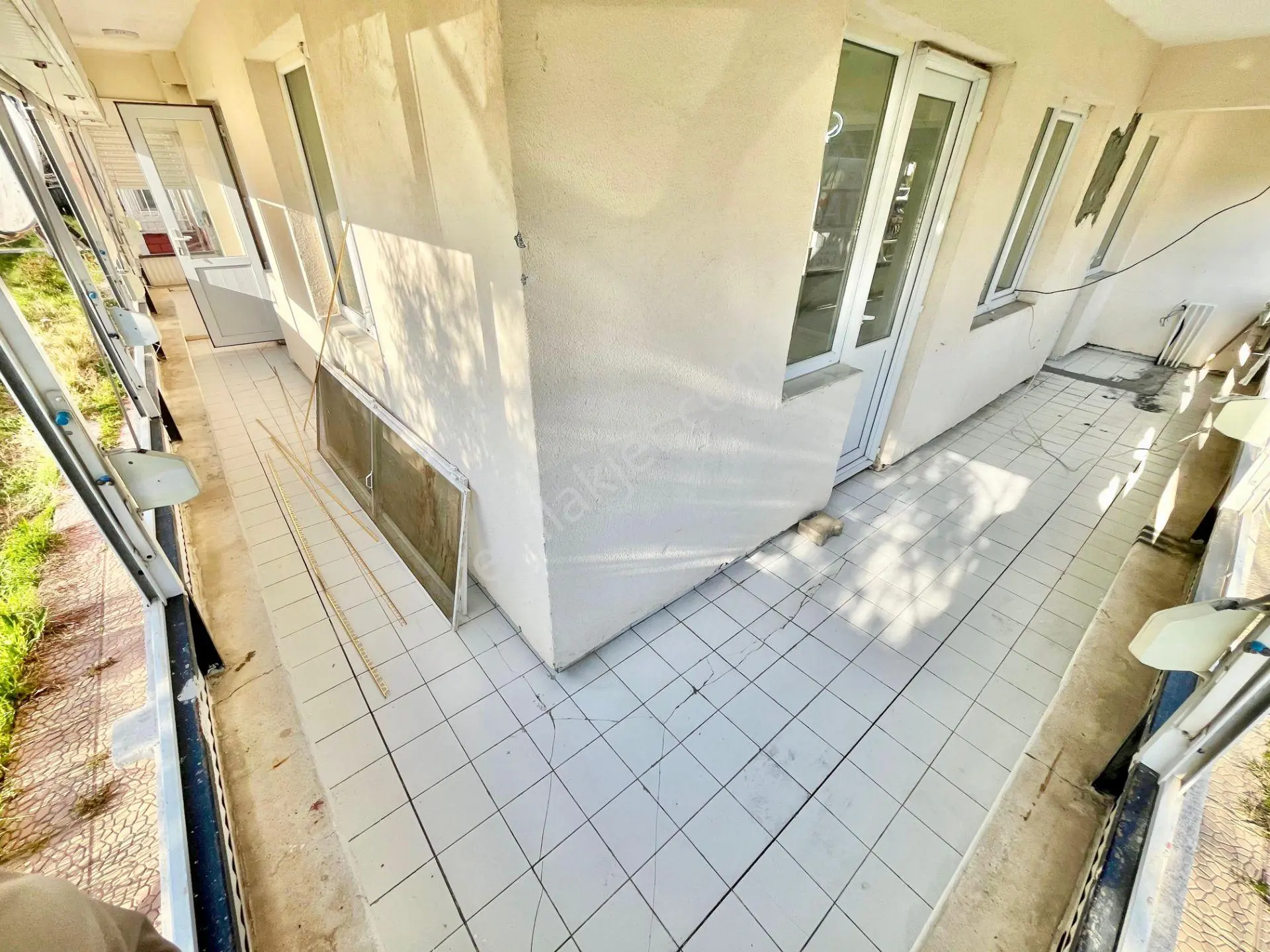 ꧁ay Emlaktan꧂akçay'da Doğalgazlı Denize 400 Mt Müstakil Tadında Köşe Ön Cephe Satılık 2+1 Daire — fotoğraf 7
