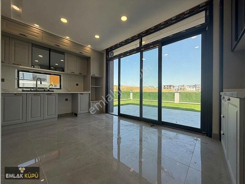 Bağlıca Mah. Çift Mutfak Çift Bahçeli Satılık4+2 Süperlüks Villa — fotoğraf 2