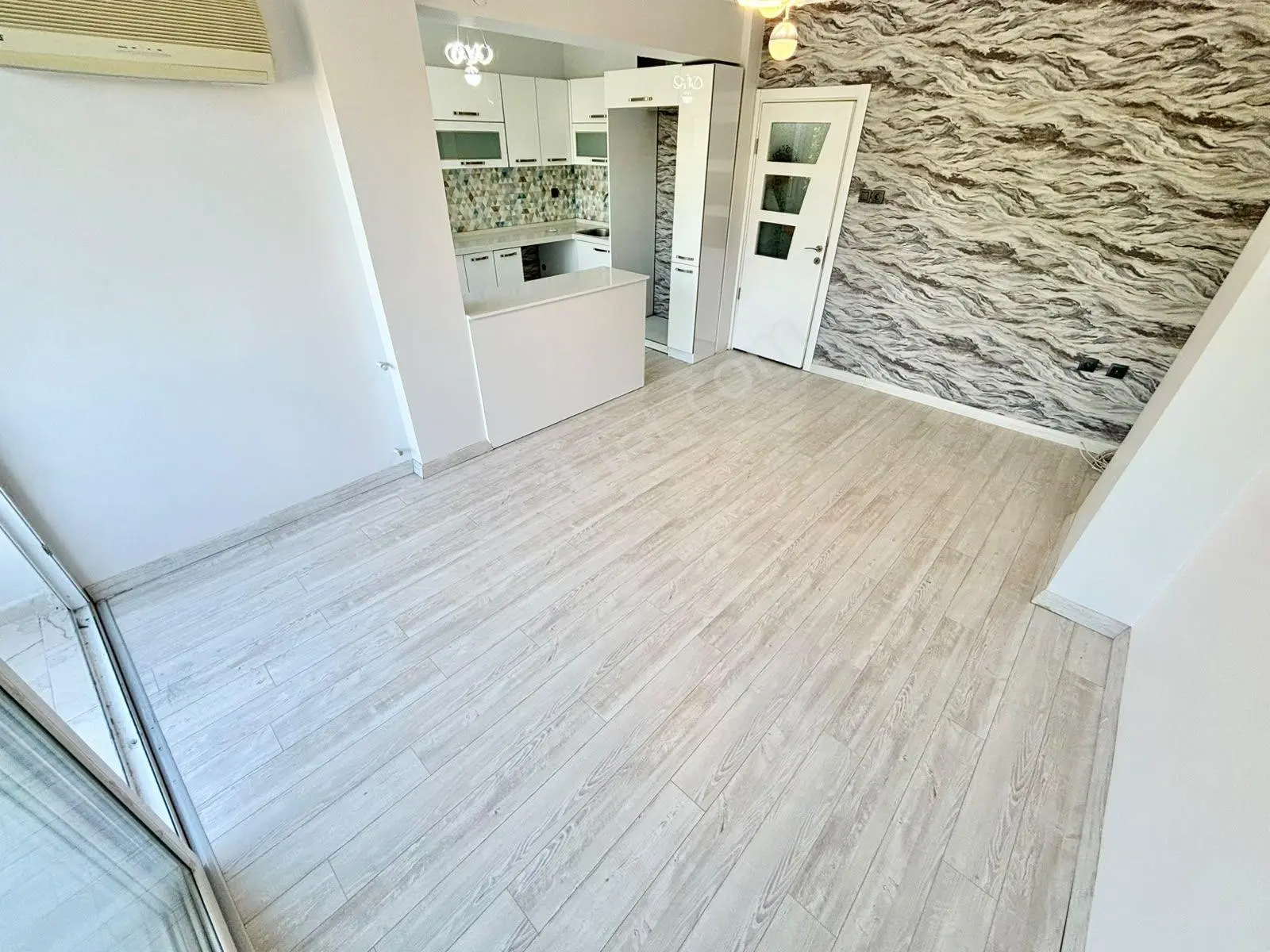 ꧁ay Emlaktan꧂akçayda Muhteşem Çay Manzaralı Denize 500 Mt Ön Cephe Satılık 2+1 İçi Yapılı Daire — fotoğraf 4