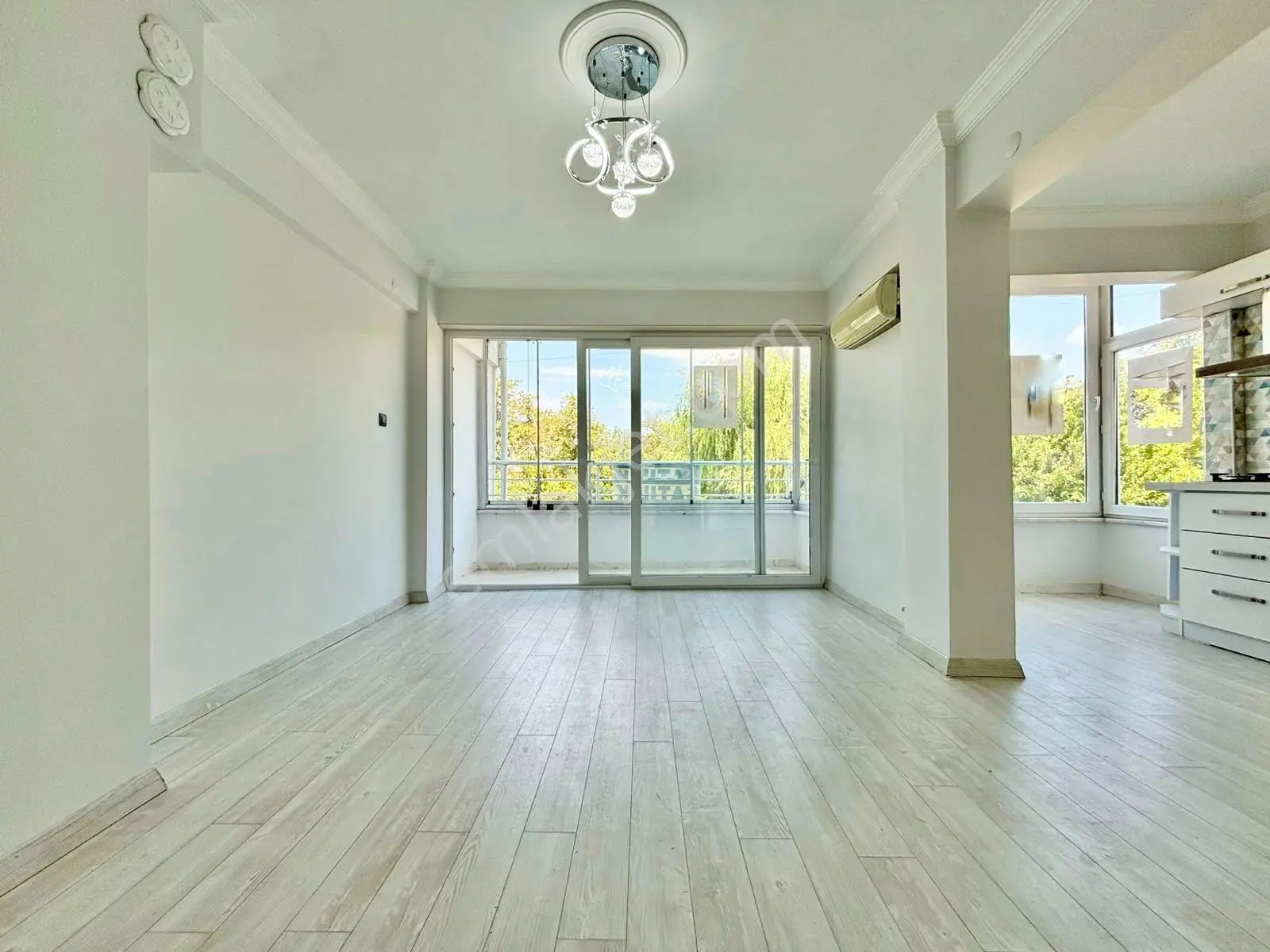 ꧁ay Emlaktan꧂akçayda Muhteşem Çay Manzaralı Denize 500 Mt Ön Cephe Satılık 2+1 İçi Yapılı Daire — fotoğraf 25