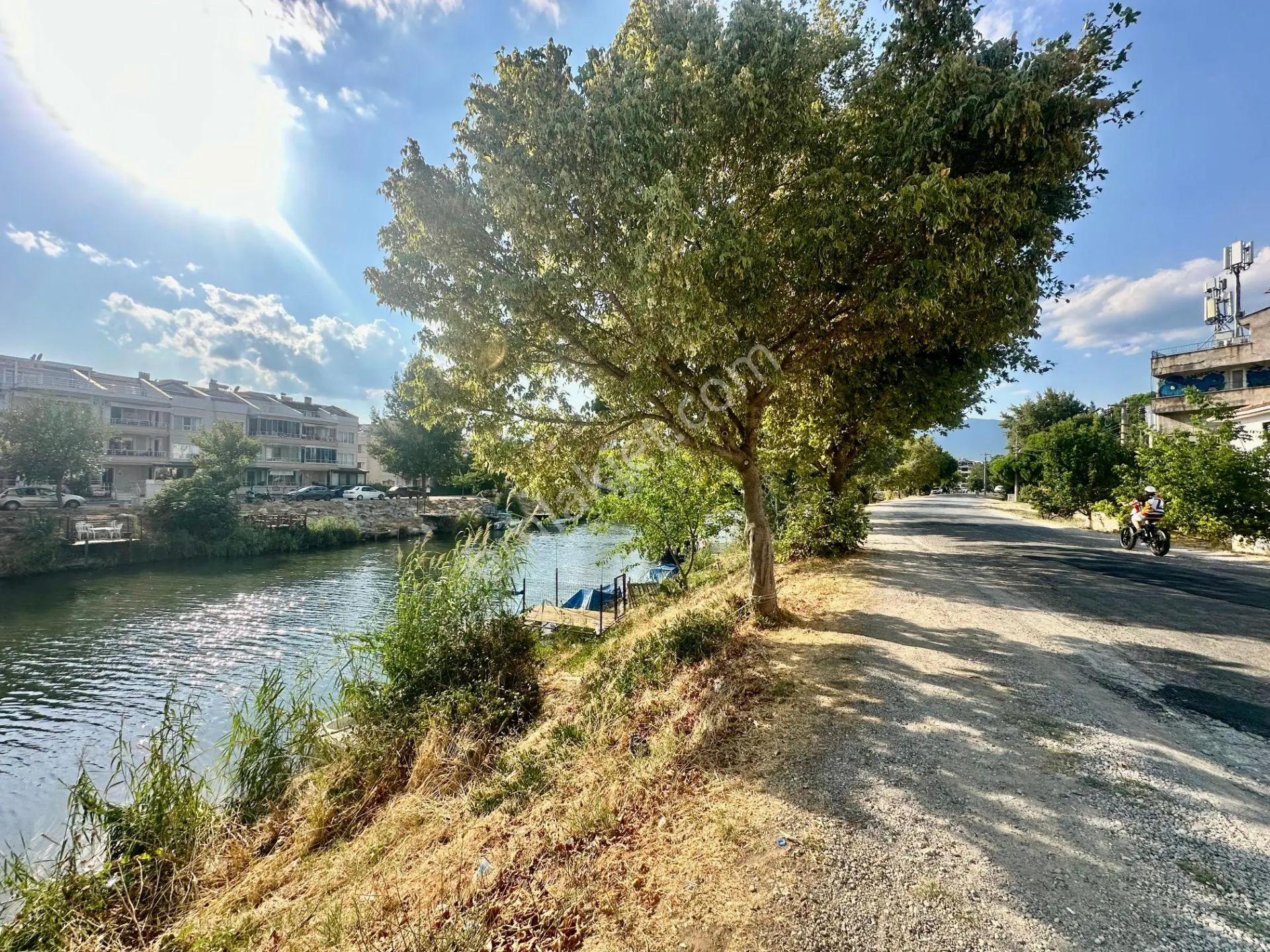 ꧁ay Emlaktan꧂akçayda Muhteşem Çay Manzaralı Denize 500 Mt Ön Cephe Satılık 2+1 İçi Yapılı Daire — fotoğraf 35