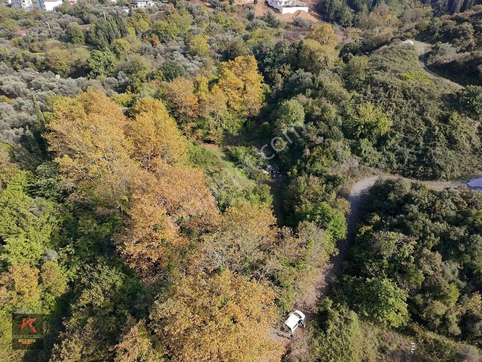 Kardeşten Tepeköyde 1.953m² Yola Cepheli, Doğayla İç İçe Tarla — fotoğraf 10