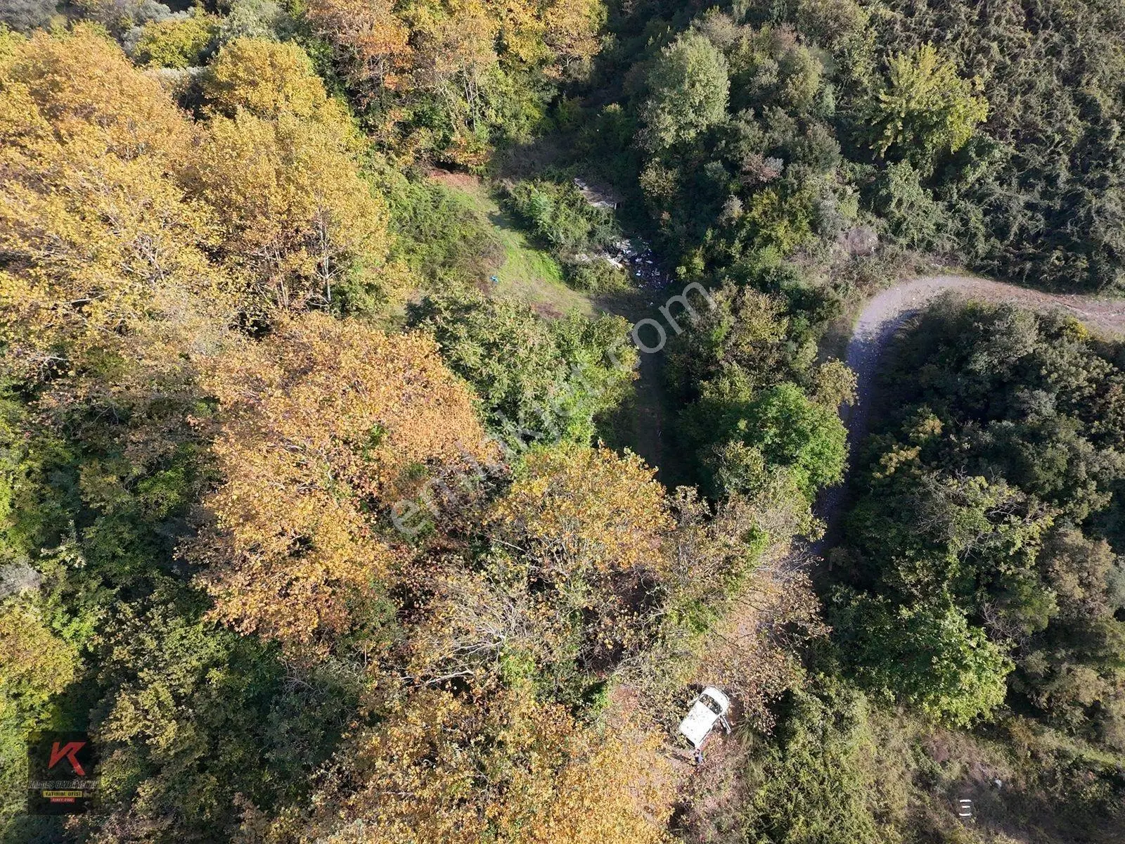 Kardeşten Tepeköyde 1.953m² Yola Cepheli, Doğayla İç İçe Tarla — fotoğraf 11