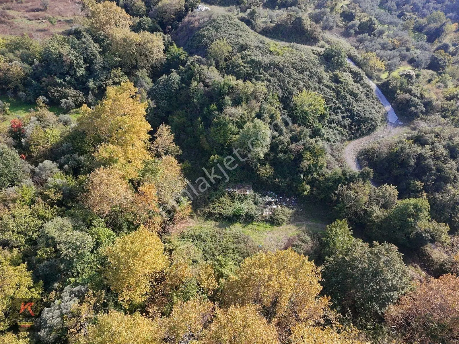 Kardeşten Tepeköyde 1.953m² Yola Cepheli, Doğayla İç İçe Tarla — fotoğraf 14