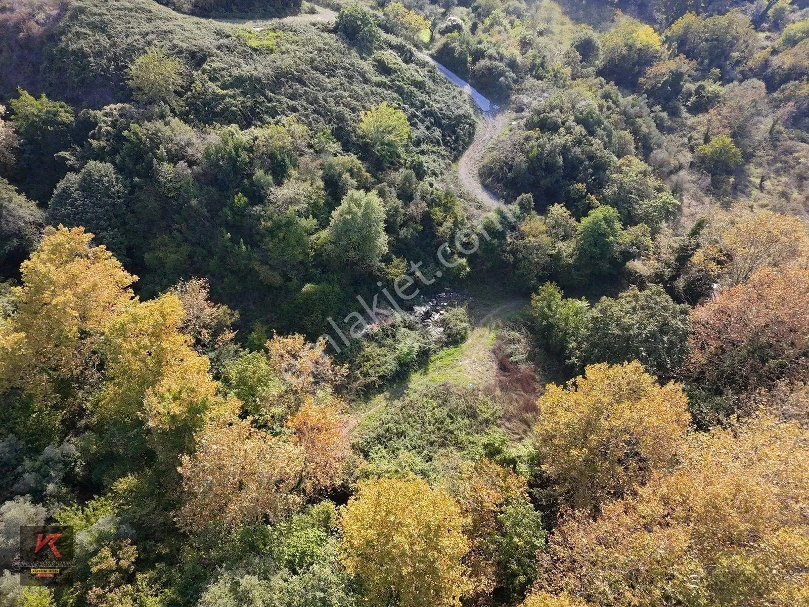 Kardeşten Tepeköyde 1.953m² Yola Cepheli, Doğayla İç İçe Tarla — fotoğraf 16
