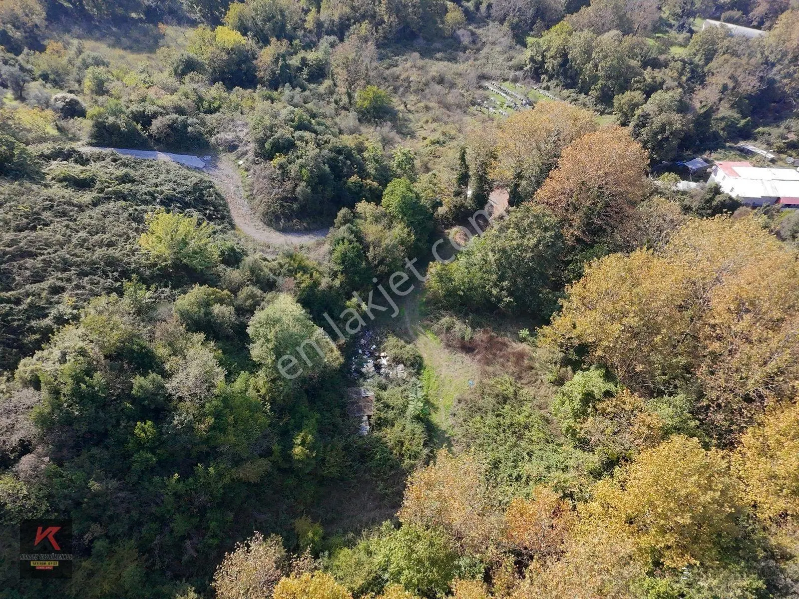 Kardeşten Tepeköyde 1.953m² Yola Cepheli, Doğayla İç İçe Tarla — fotoğraf 20
