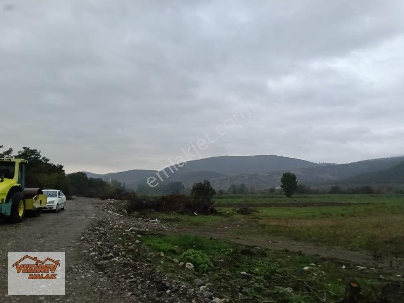 Vezirev Emlak'Tan Kületek Mah. 9330 M2 Satılık Tarla