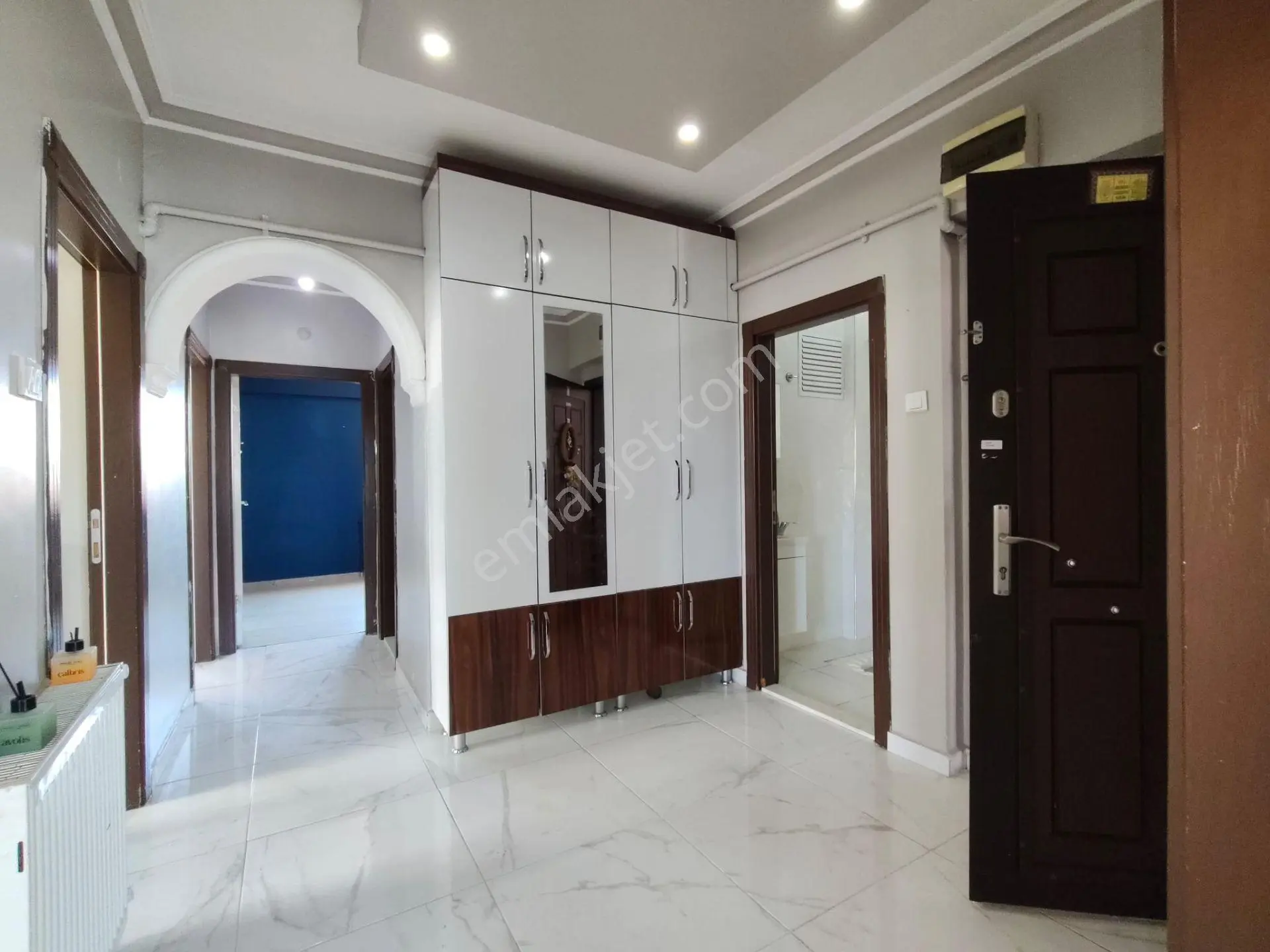 Yılmaz Gayrımenkul'den Andiçen Mahallesi Cadde Üzerinde Full Yapılı Kupon Daire — fotoğraf 3