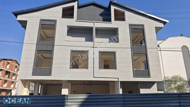 Başiskele Yeşilyurt Da 1+1 Arakat Geniş Kullanışlı Kapalı Mutfak
