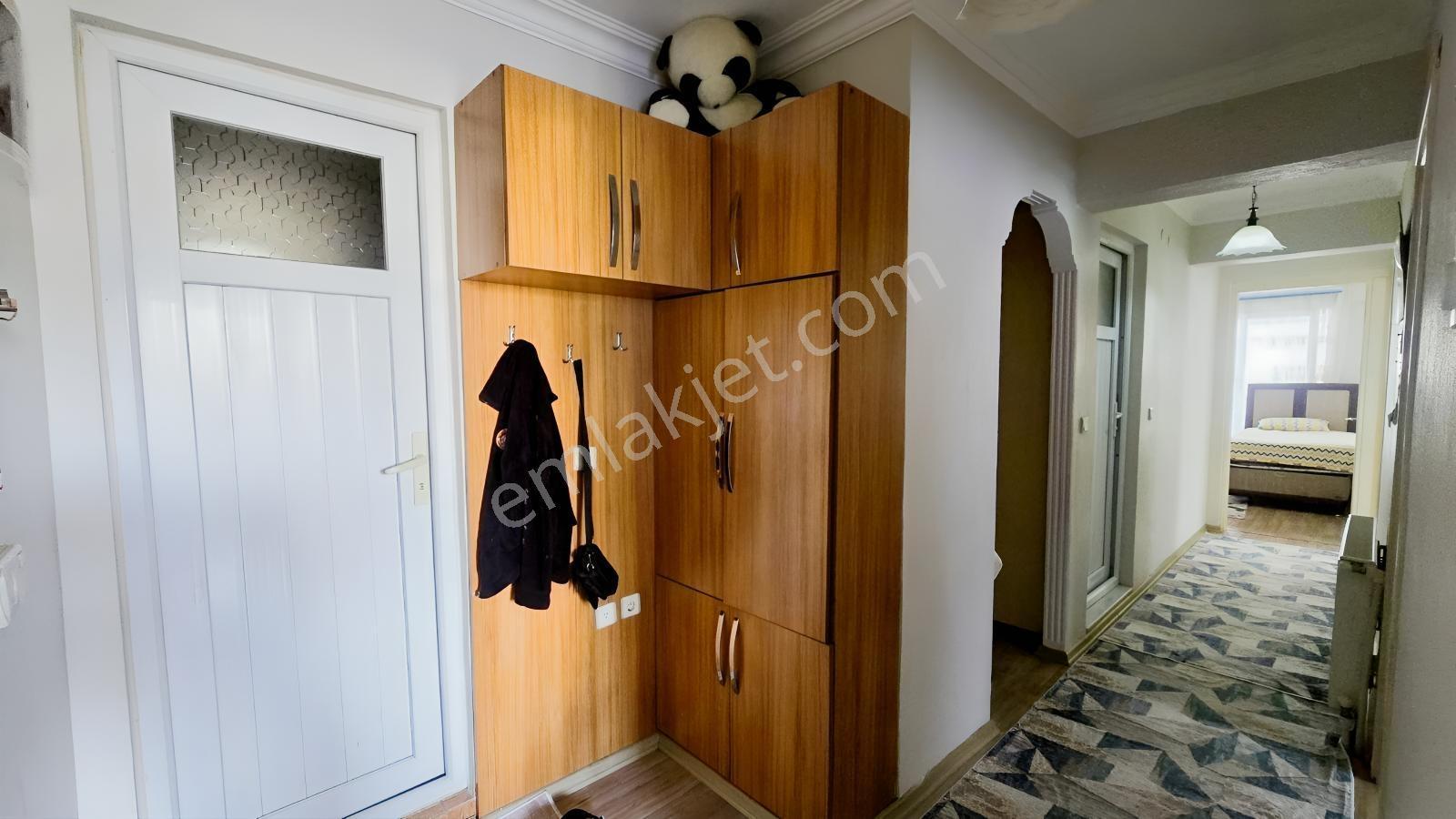 Menemen İsmet İnönü Mh. Satılık 2+1 Geniş Tip Daire — fotoğraf 8
