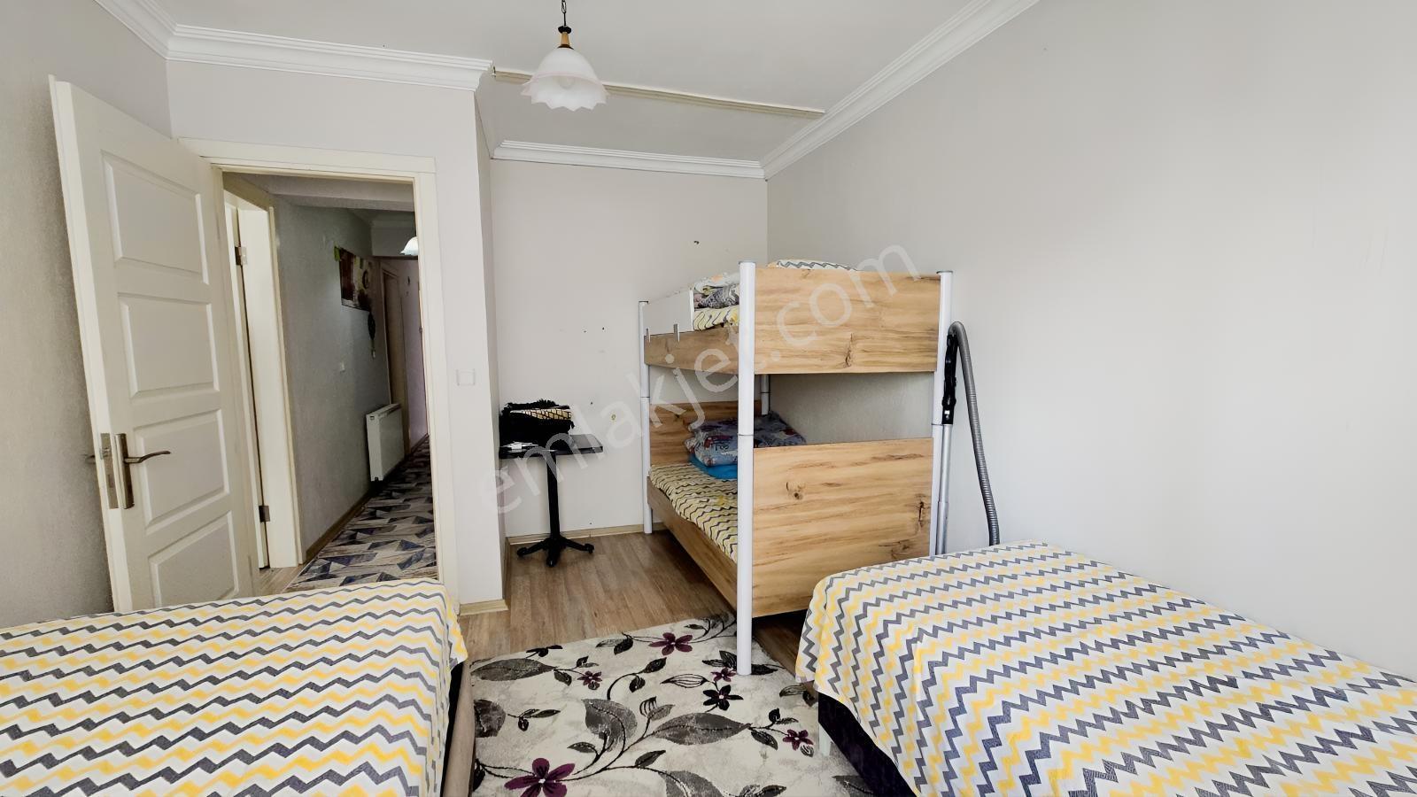 Menemen İsmet İnönü Mh. Satılık 2+1 Geniş Tip Daire — fotoğraf 14