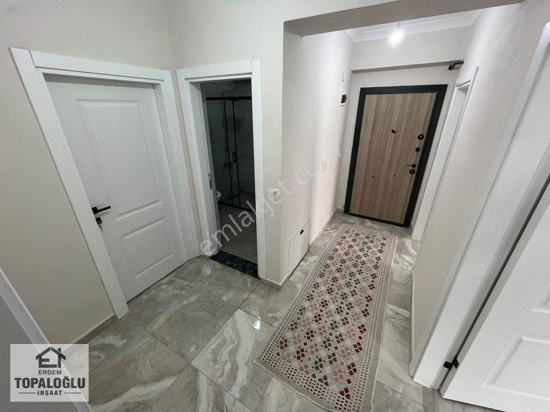 Çarşı Merkezde Sıfır Mutfak Ayrı Müstakil Bahçeli 2+1 Daire — fotoğraf 6