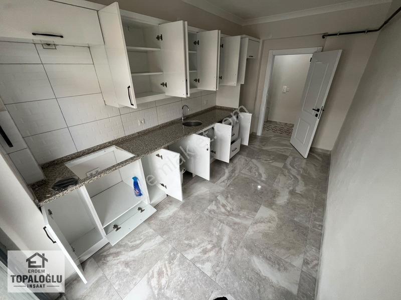 Çarşı Merkezde Sıfır Mutfak Ayrı Müstakil Bahçeli 2+1 Daire — fotoğraf 9