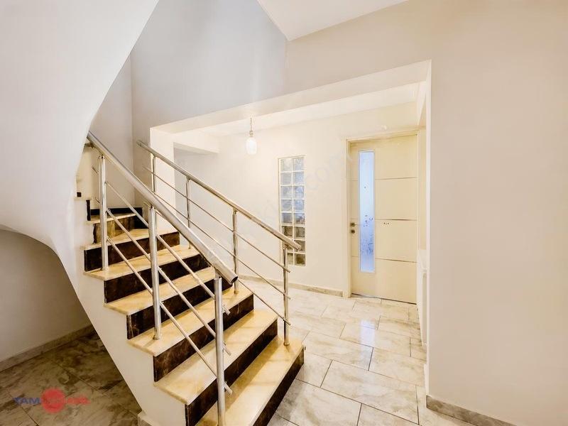 Bergama Bahçelievlerde Eşyalı Özel Bahçeli 240m² Net 3+1 Dubleks — fotoğraf 15