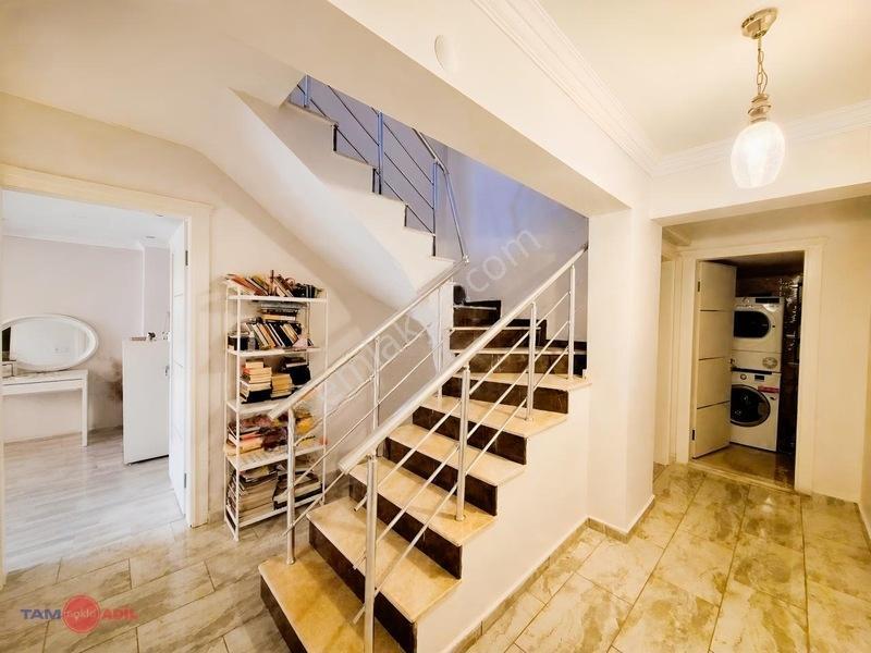 Bergama Bahçelievlerde Eşyalı Özel Bahçeli 240m² Net 3+1 Dubleks — fotoğraf 16