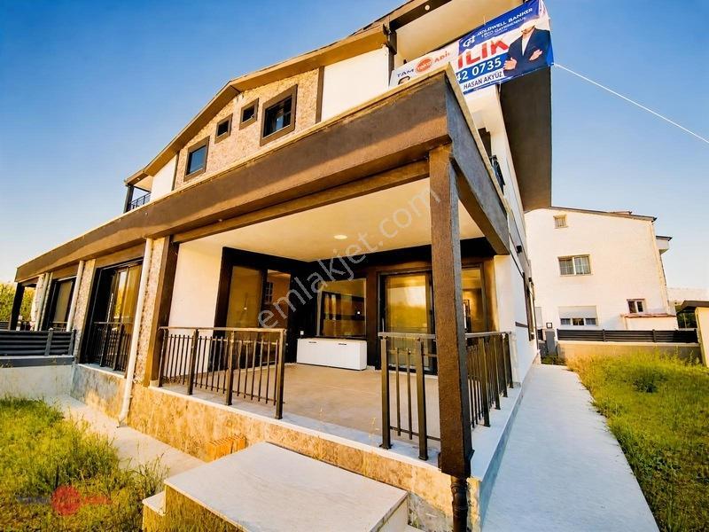 Dikili'nin En Güzel Evi 5+1 Triplex Premium Villa — fotoğraf 3
