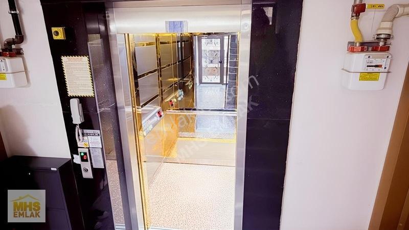 Otoparklı Geniş Ve Ayrı Mutfaklı Çok Kullanışlı Önü Kapanmaz 3+1 — fotoğraf 5