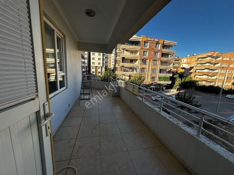 Kültür Emlaktan Karaköprü Ali Baba Mah. Bakımlı Arakat Daire 3+1 — fotoğraf 7