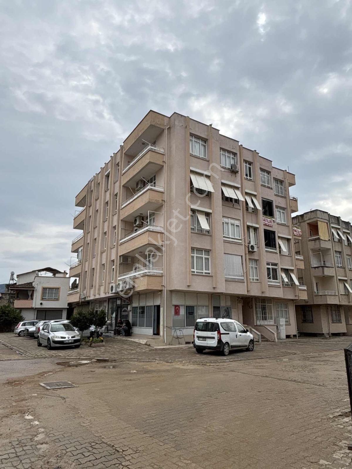 Kozan Gayrimenkul'Den Şehir Merkezinde Yapılı 3+1 Daire