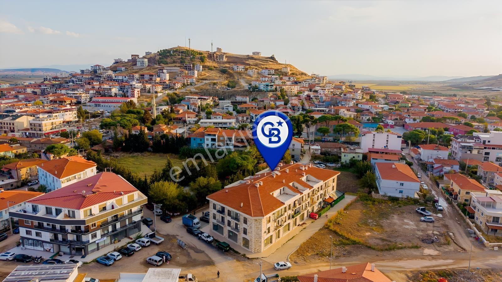 Foça Bağarası Hacıveli Mah. Merkezi Konumda Satılık 2+1 Daire — fotoğraf 29