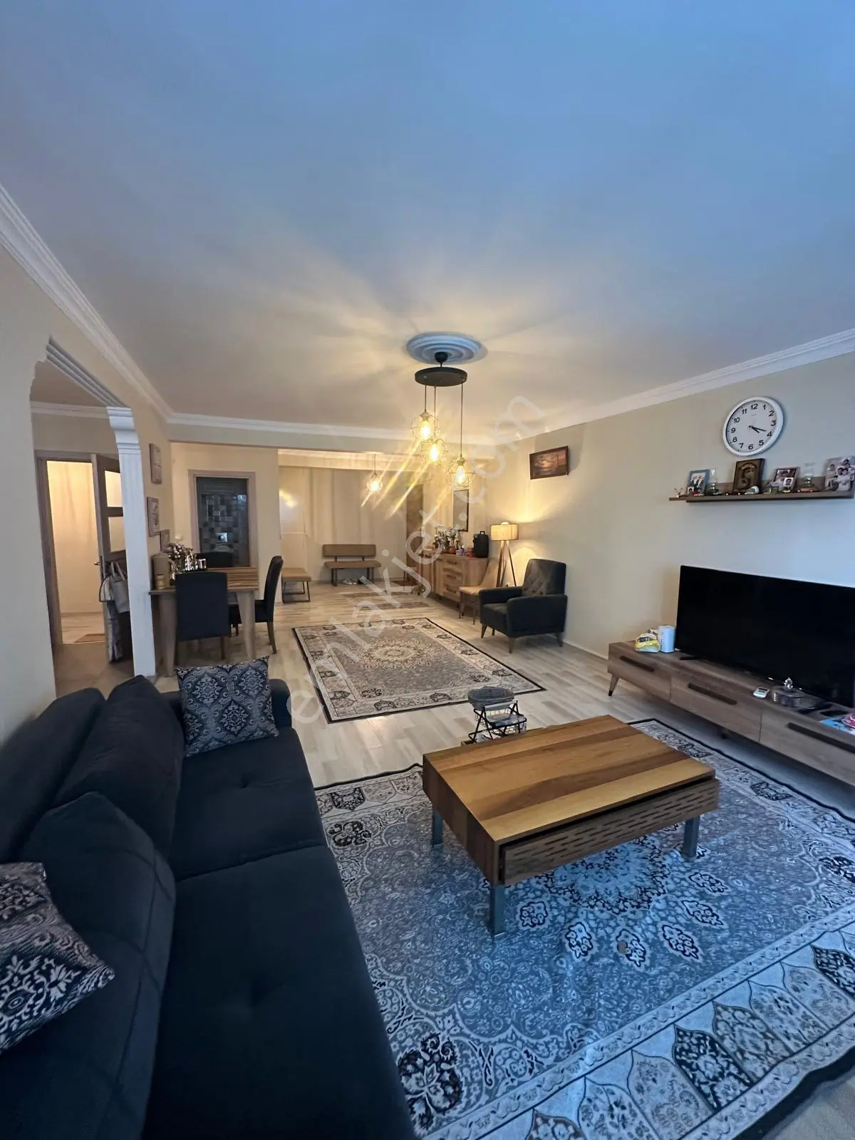 Detay'dan Rize Pazar'da Mavi Beyaz Sitesinde 3+1 Satılık Daire — fotoğraf 3