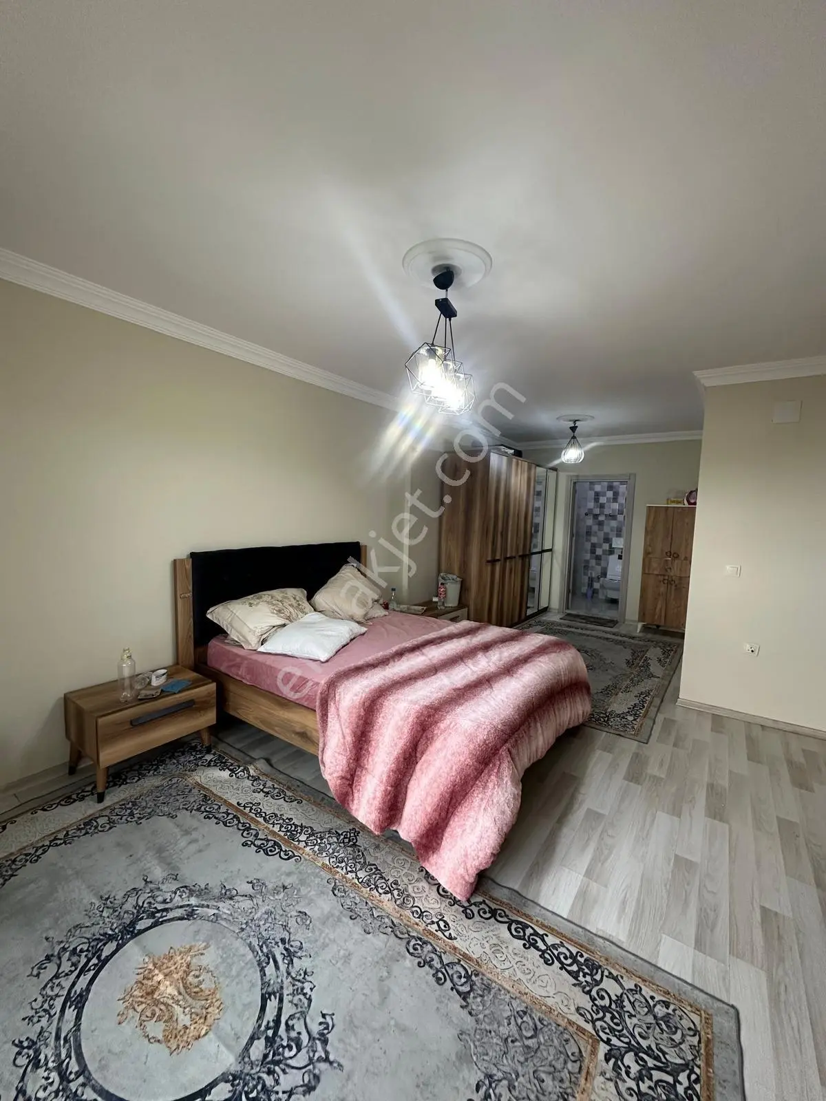 Detay'dan Rize Pazar'da Mavi Beyaz Sitesinde 3+1 Satılık Daire — fotoğraf 17