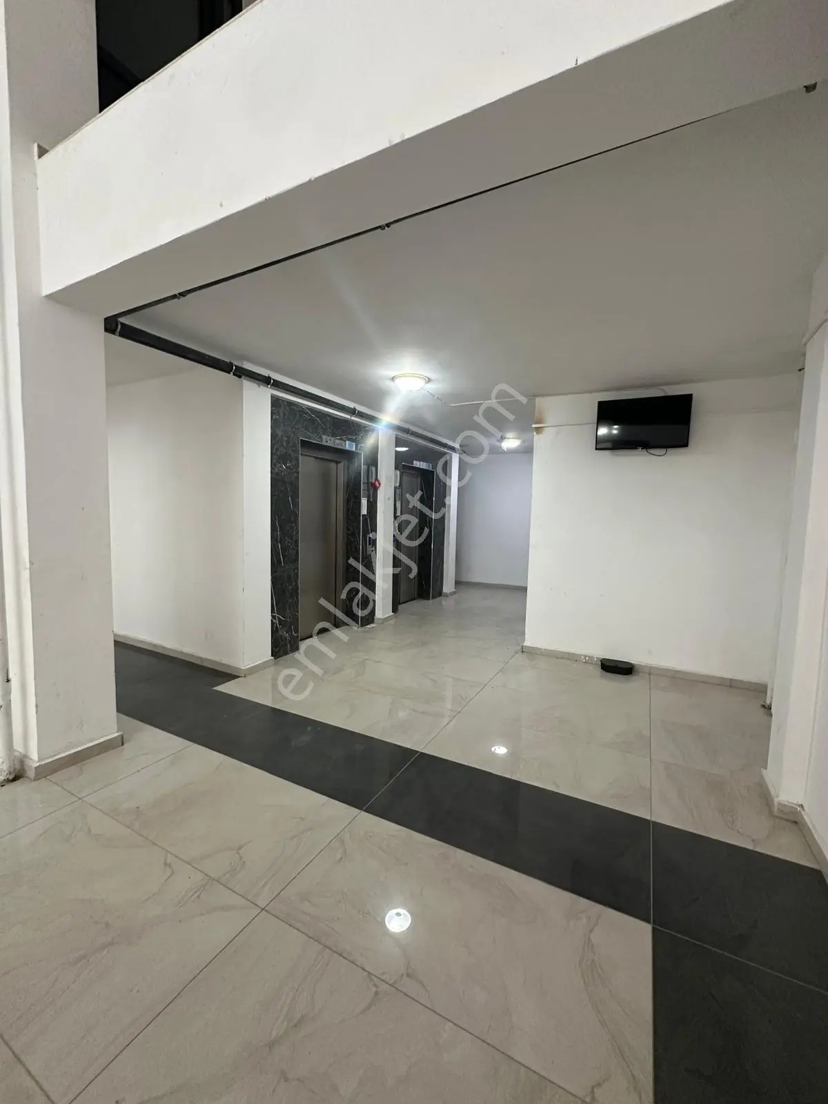 Detay'dan Rize Pazar'da Mavi Beyaz Sitesinde 3+1 Satılık Daire — fotoğraf 19