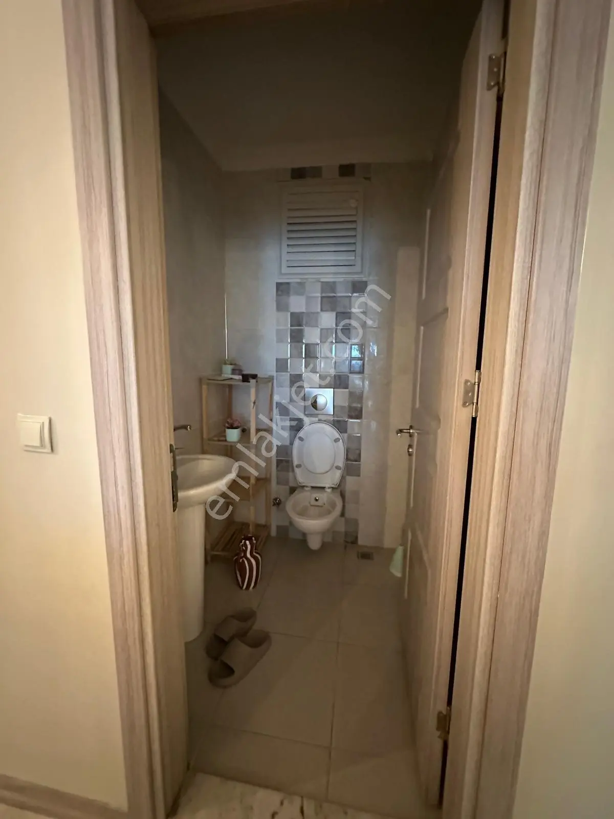 Detay'dan Rize Pazar'da Mavi Beyaz Sitesinde 3+1 Satılık Daire — fotoğraf 24