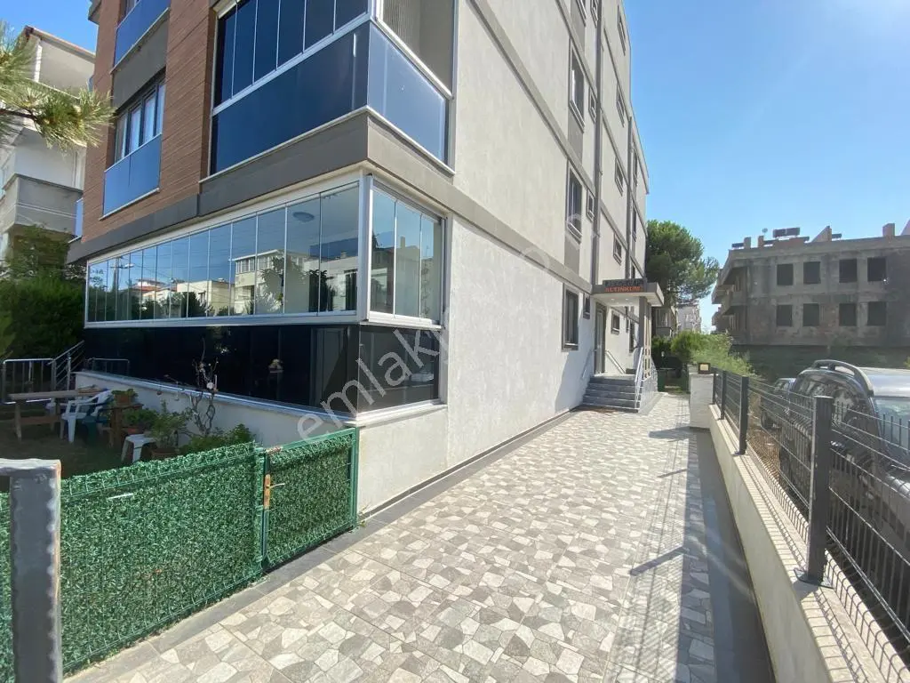 Ay Emlaktan Altınkum'da Muhteşem Konumlu Denize Sadece 100 Mt Ayrı Mutfak Satılık 2+1 Lüks Daire — fotoğraf 2