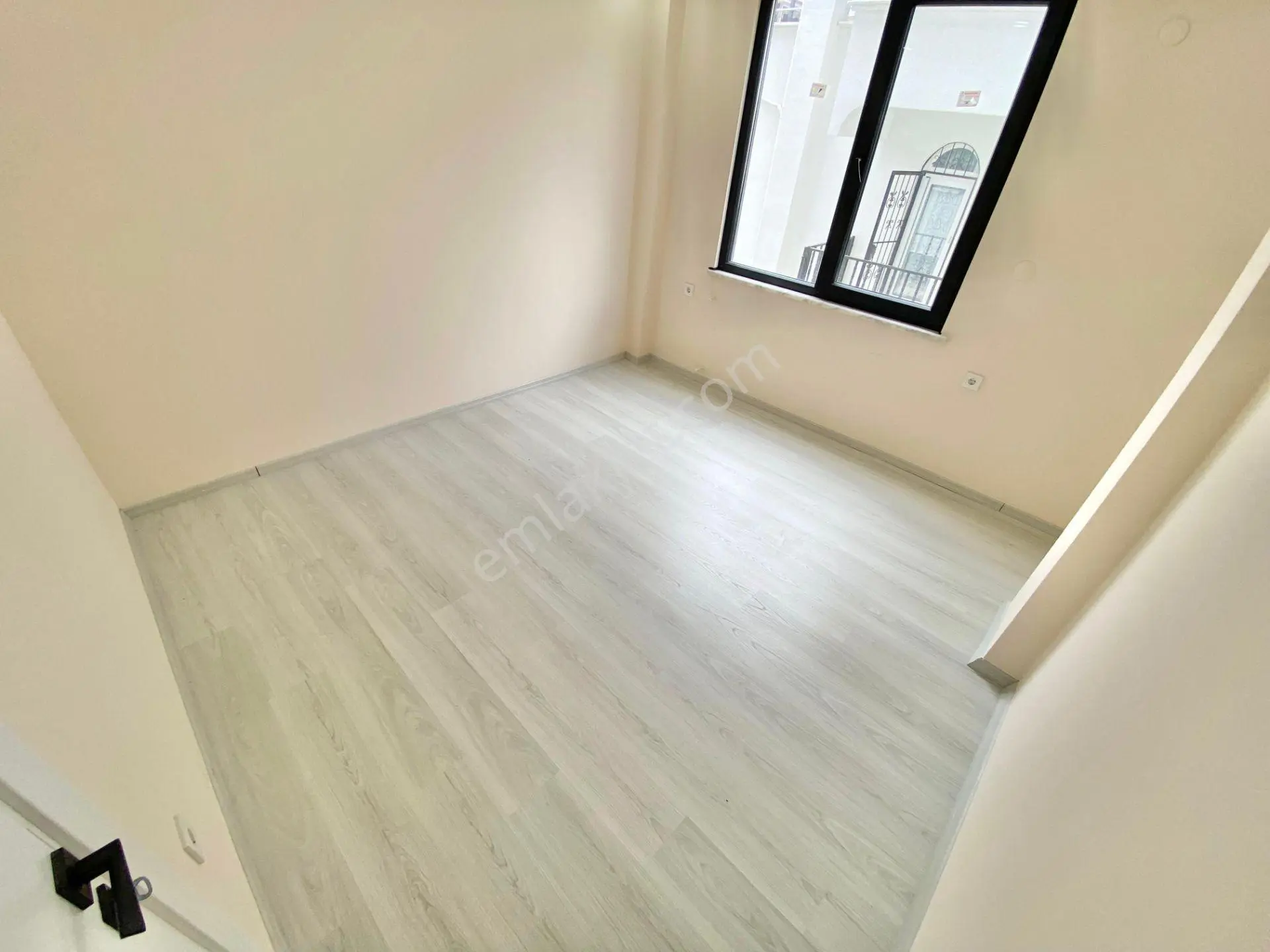 ꧁ay Emlaktan꧂iskele'de Denize Sadece 200 Mt Muhteşem Konumlu Arakat Ön Cephe Satılık 2+1 Daire — fotoğraf 24