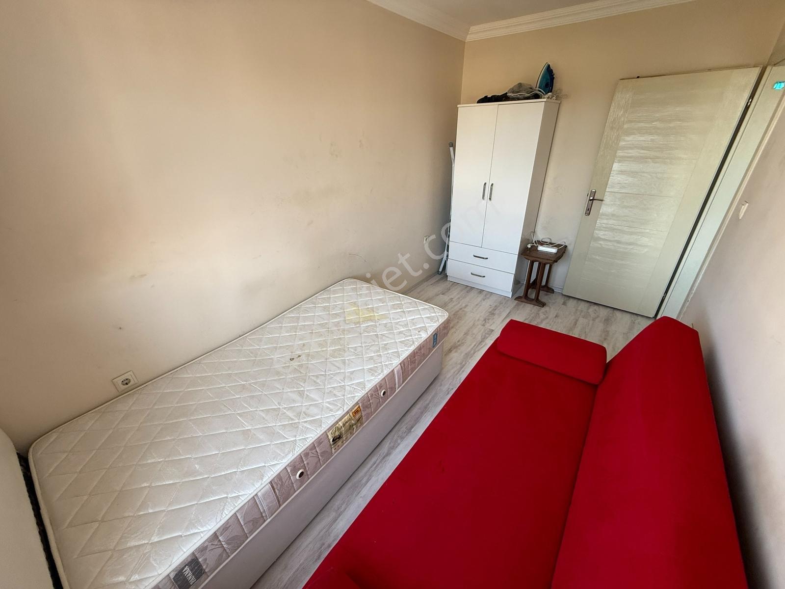 1+1 50 M2 Ara Kat Ön Cephe Kiracılı Eşyalı Satılık Daire — fotoğraf 10